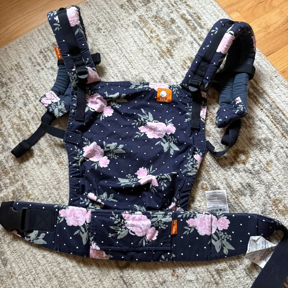 Tula BLOSSOM Floral Free to Grow